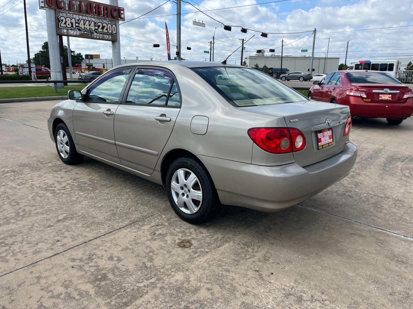 2005 GOLD /TAN Toyota Corolla CE (1NXBR32E75Z) with an 1.8L L4 DOHC 16V engine, Automatic transmission, located at 14700 Tomball Parkway 249, Houston, TX, 77086, (281) 444-2200, 29.928619, -95.504074 - Photo #4